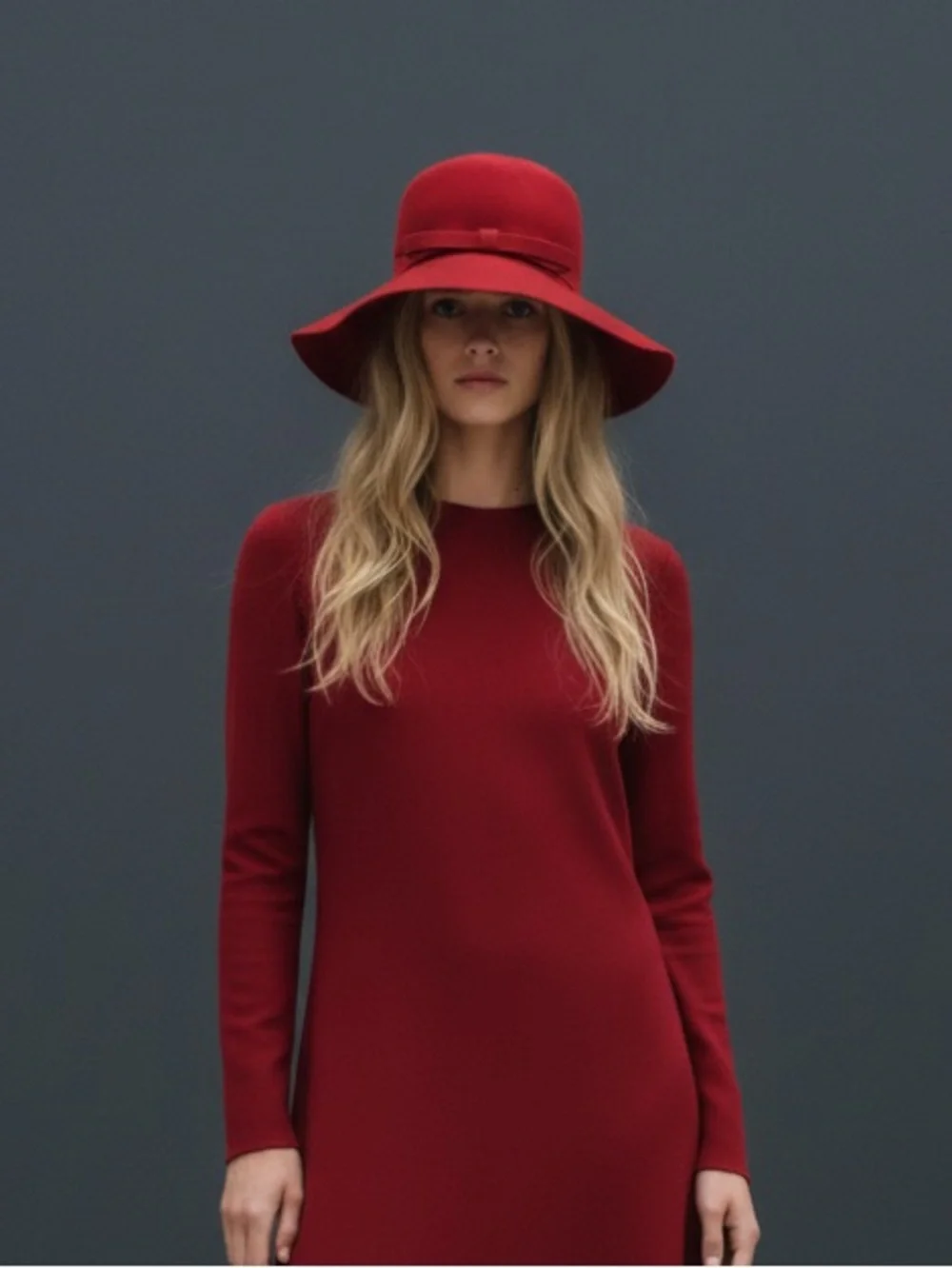 Vintage Red Wool Felt Hat with Bow - Picture 4 of 8